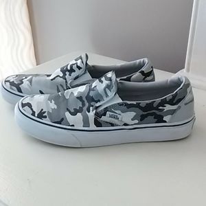grey camo vans